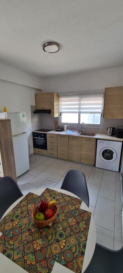 Lovely 1Betroom Apartment Near The Beach Pyla Esterno foto